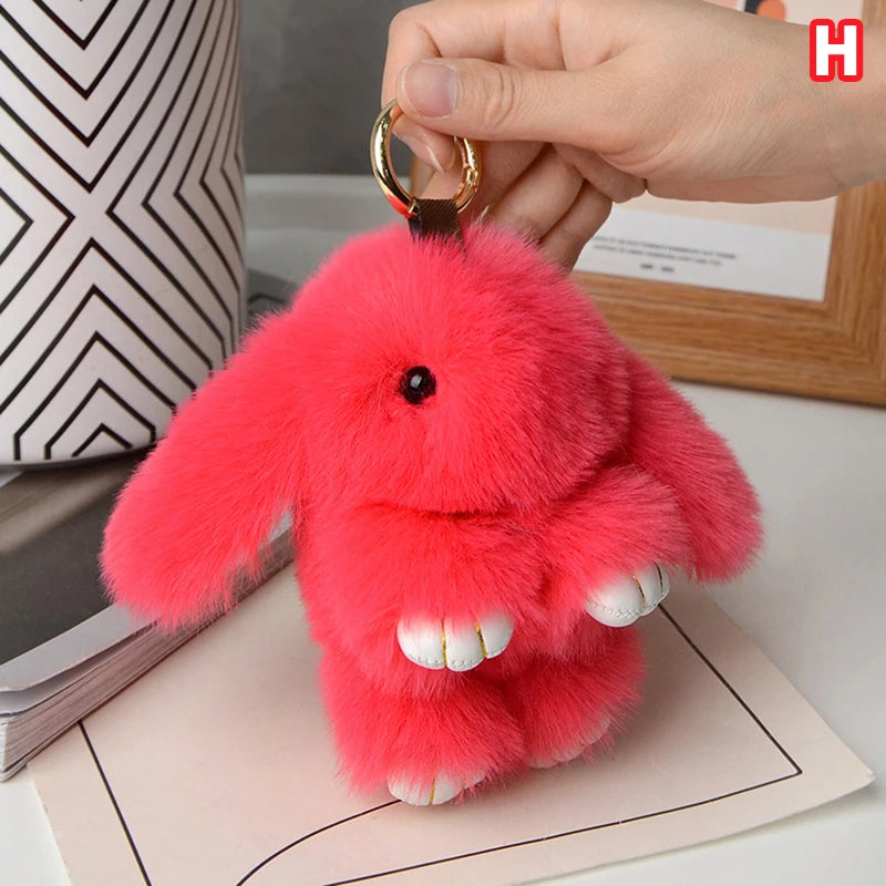 Llavero Peluche de Conejo: El Detalle que Todos Quieren. 15cm de Suavidad y Estilo Único para tu Bolso