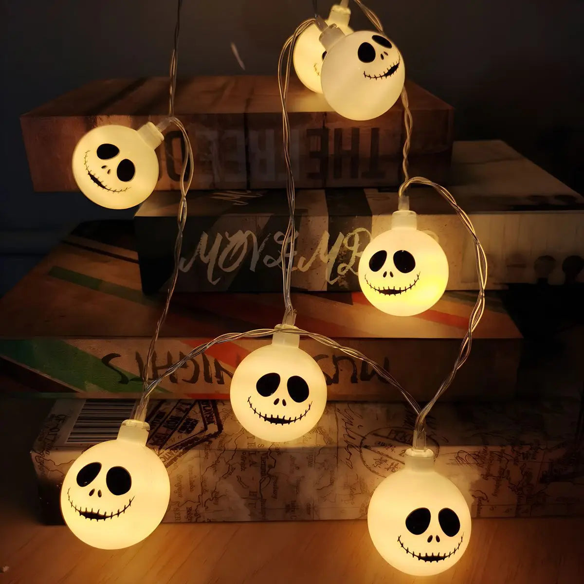 Guirnalda de Luces Fantasma LED: El Secreto para un Halloween Mágico y Espeluznante (Edición 2025)