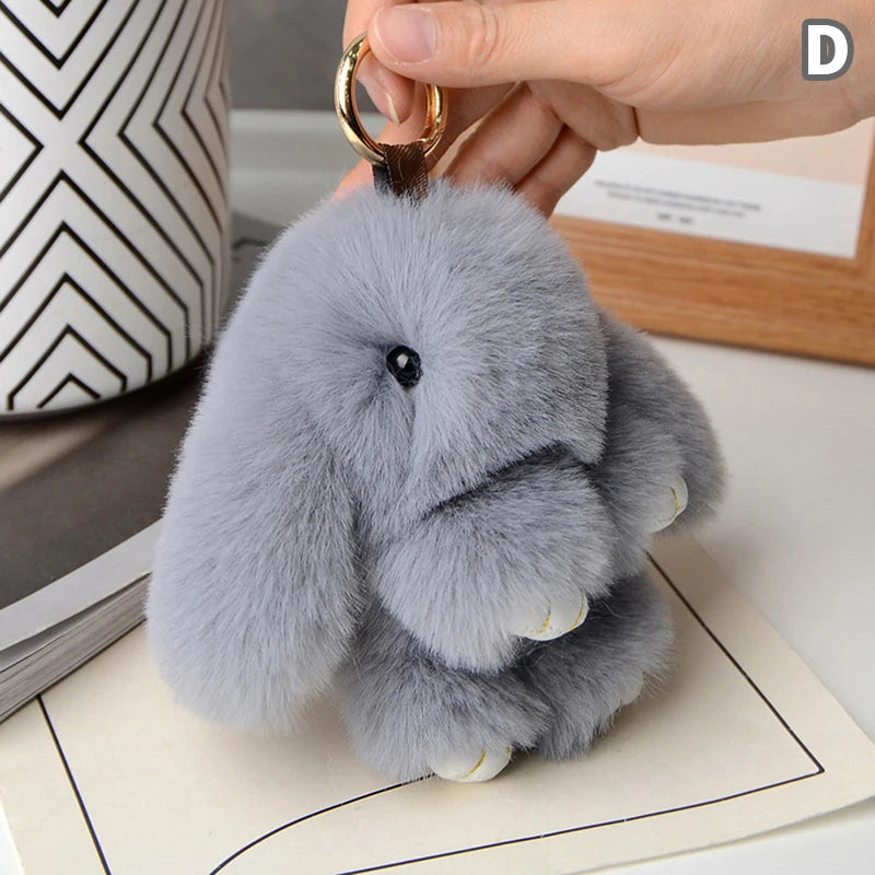 Llavero Peluche de Conejo: El Detalle que Todos Quieren. 15cm de Suavidad y Estilo Único para tu Bolso