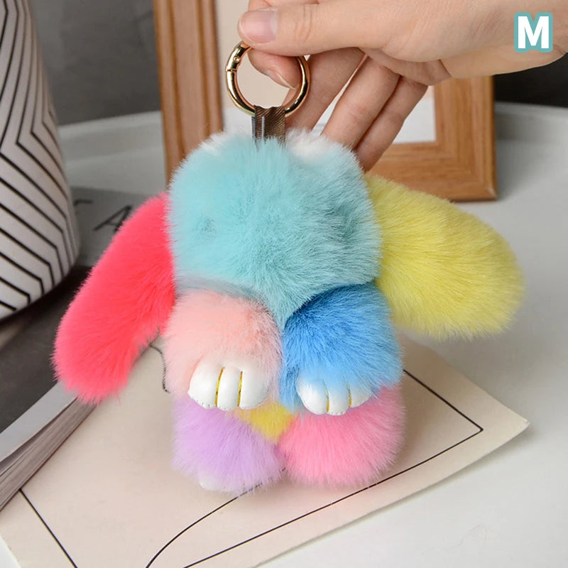 Llavero Peluche de Conejo: El Detalle que Todos Quieren. 15cm de Suavidad y Estilo Único para tu Bolso