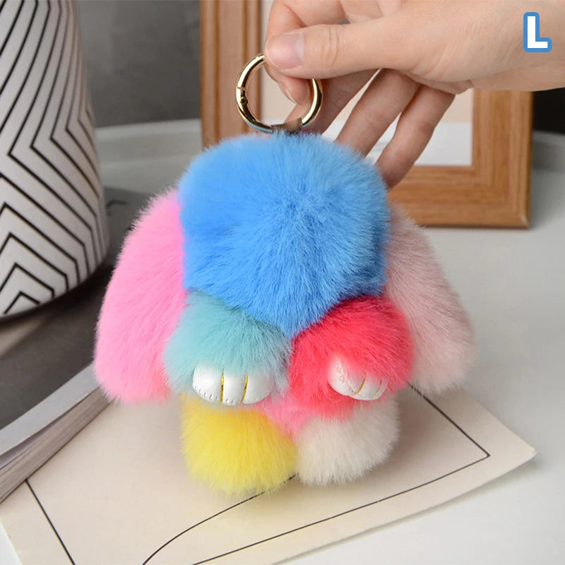 Llavero Peluche de Conejo: El Detalle que Todos Quieren. 15cm de Suavidad y Estilo Único para tu Bolso