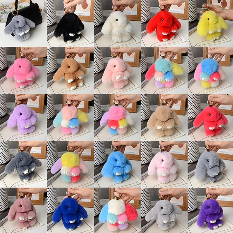 Llavero Peluche de Conejo: El Detalle que Todos Quieren. 15cm de Suavidad y Estilo Único para tu Bolso