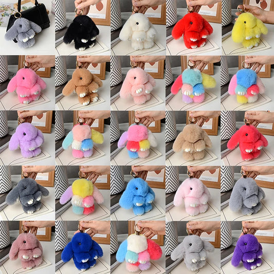 Llavero Peluche de Conejo: El Detalle que Todos Quieren. 15cm de Suavidad y Estilo Único para tu Bolso