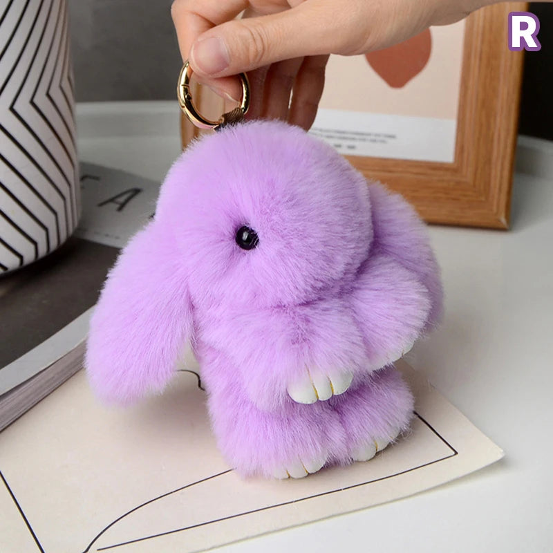 Llavero Peluche de Conejo: El Detalle que Todos Quieren. 15cm de Suavidad y Estilo Único para tu Bolso